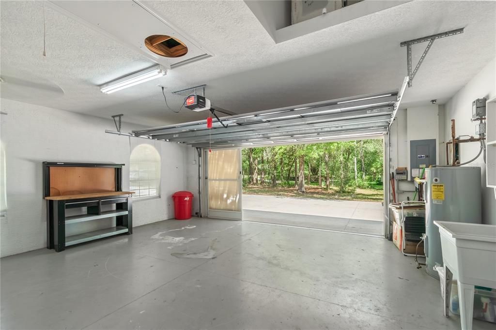 Active With Contract: $322,500 (3 beds, 2 baths, 1602 Square Feet)