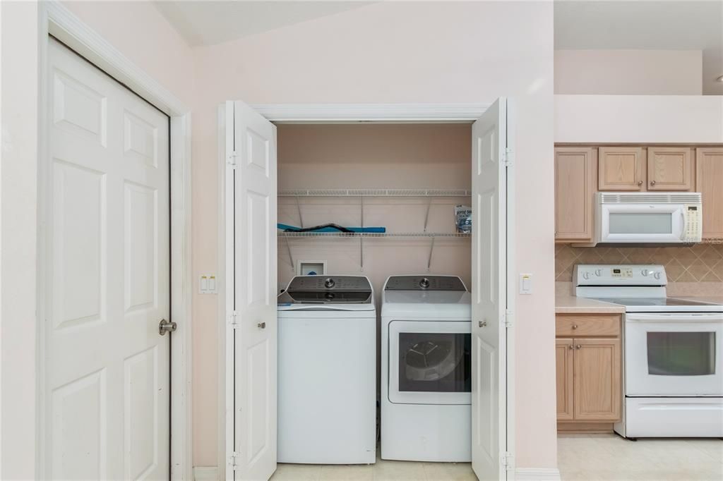 Active With Contract: $322,500 (3 beds, 2 baths, 1602 Square Feet)
