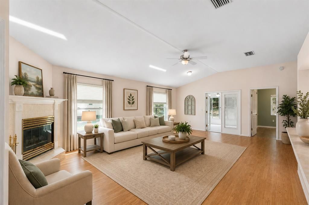 Active With Contract: $322,500 (3 beds, 2 baths, 1602 Square Feet)