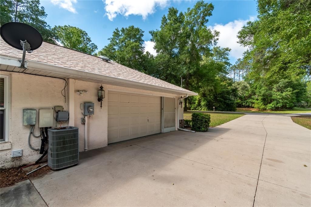 Active With Contract: $322,500 (3 beds, 2 baths, 1602 Square Feet)