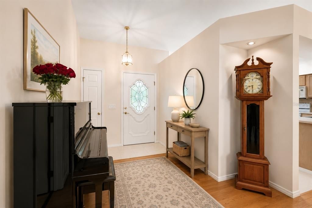 Active With Contract: $322,500 (3 beds, 2 baths, 1602 Square Feet)