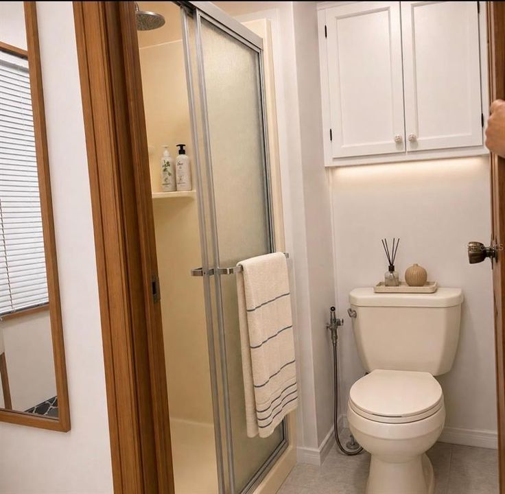 For Sale: $305,900 (2 beds, 2 baths, 1196 Square Feet)