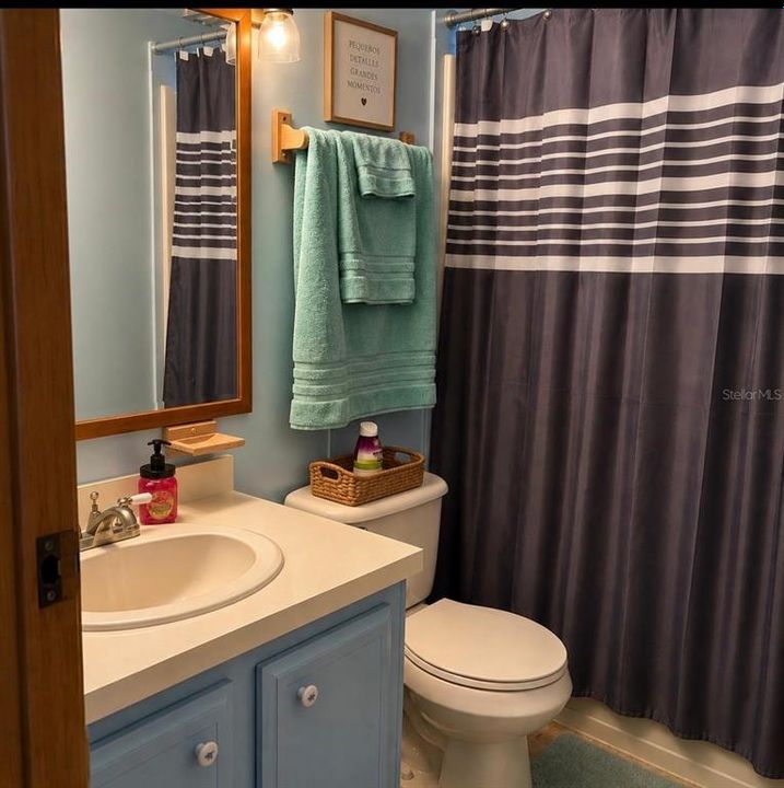 For Sale: $305,900 (2 beds, 2 baths, 1196 Square Feet)