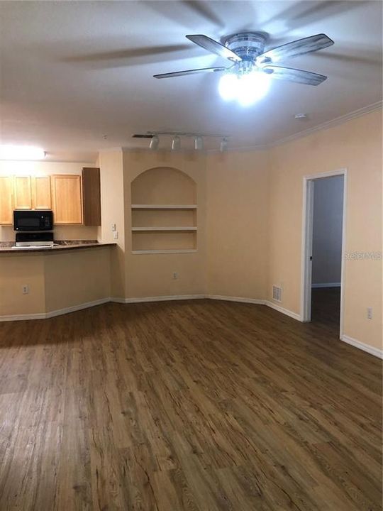 В аренду: $1,735 (2 спален, 2 ванн, 1157 Квадратных фут)