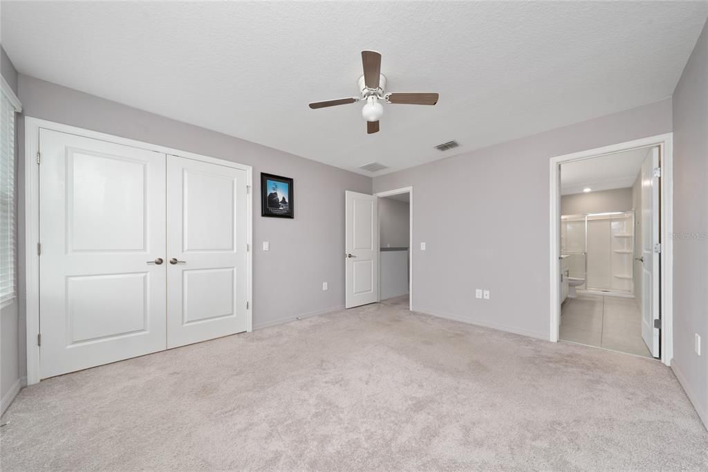 For Sale: $245,000 (2 beds, 2 baths, 1275 Square Feet)