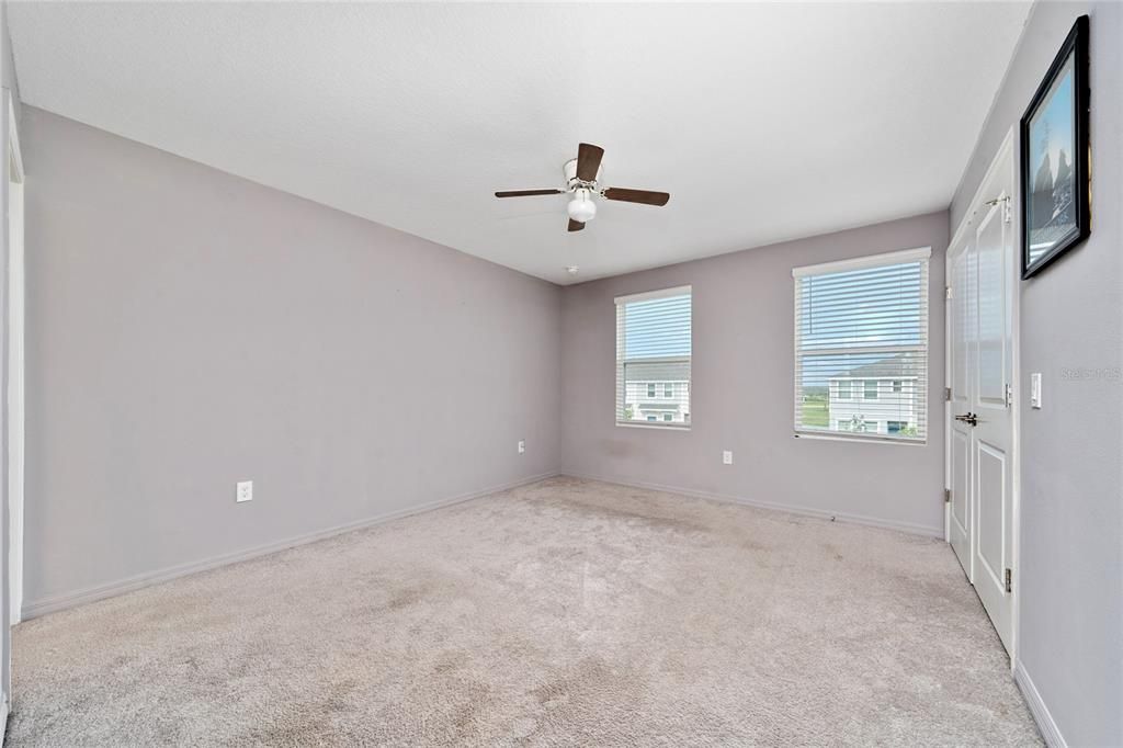 For Sale: $245,000 (2 beds, 2 baths, 1275 Square Feet)