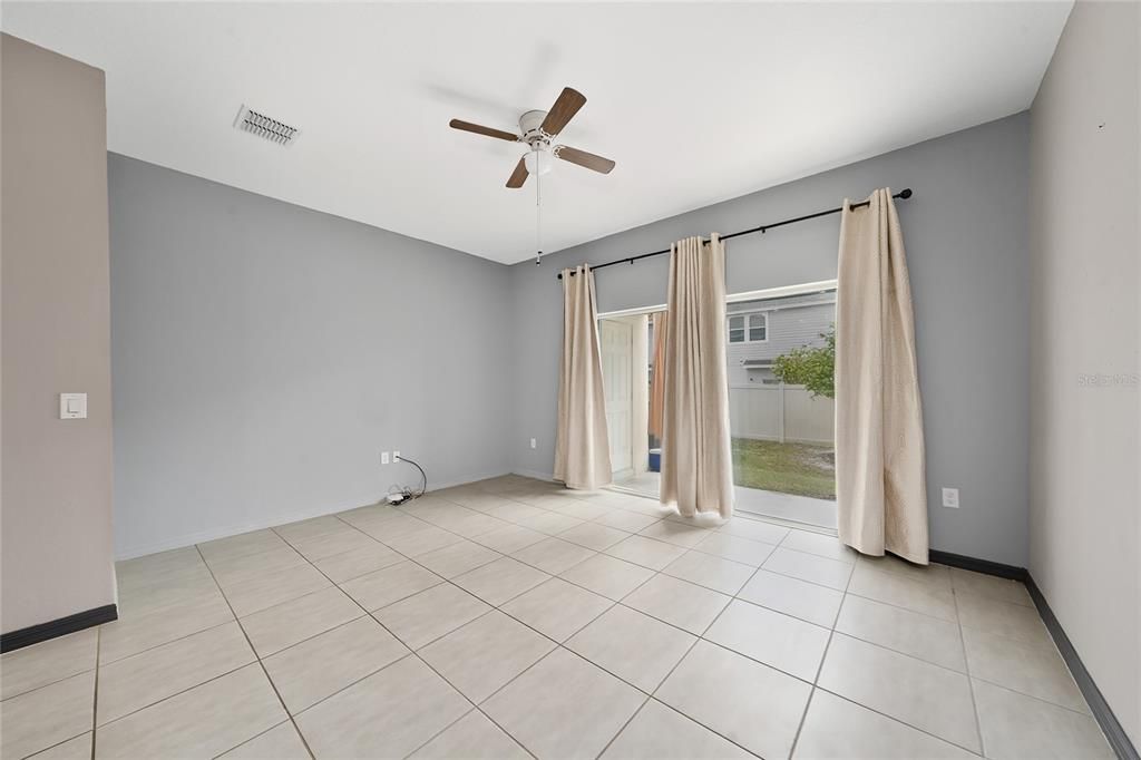 For Sale: $245,000 (2 beds, 2 baths, 1275 Square Feet)