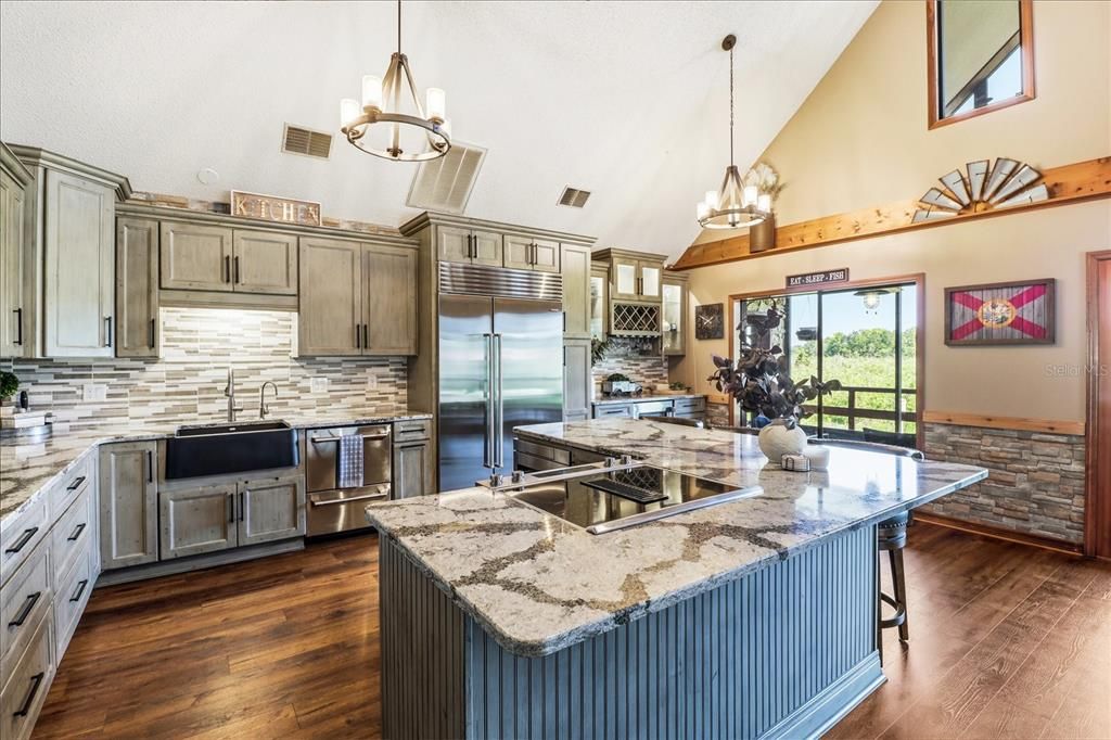 En Venta: $839,900 (3 camas, 2 baños, 2402 Pies cuadrados)