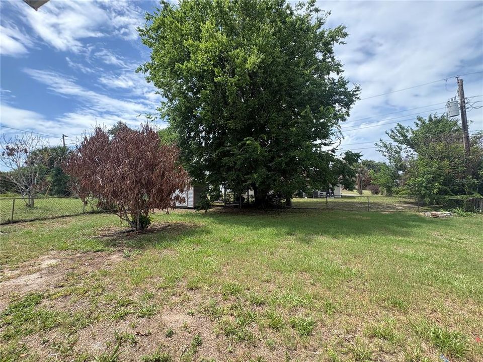 For Sale: $285,000 (4 beds, 2 baths, 1176 Square Feet)