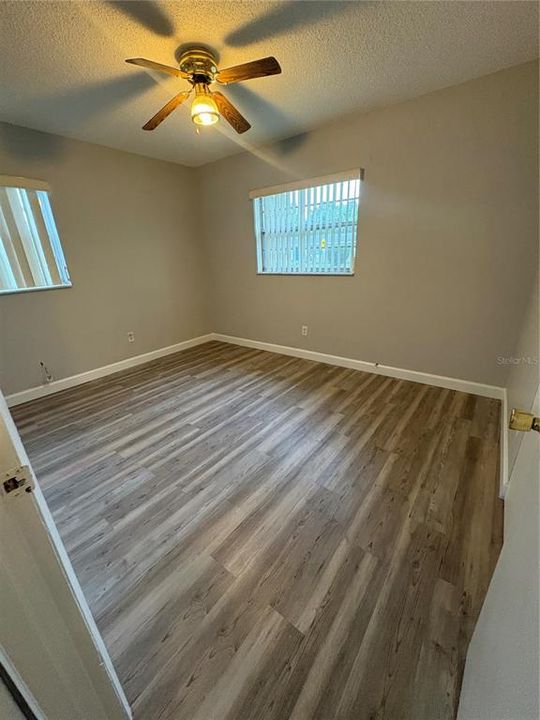 For Sale: $285,000 (4 beds, 2 baths, 1176 Square Feet)
