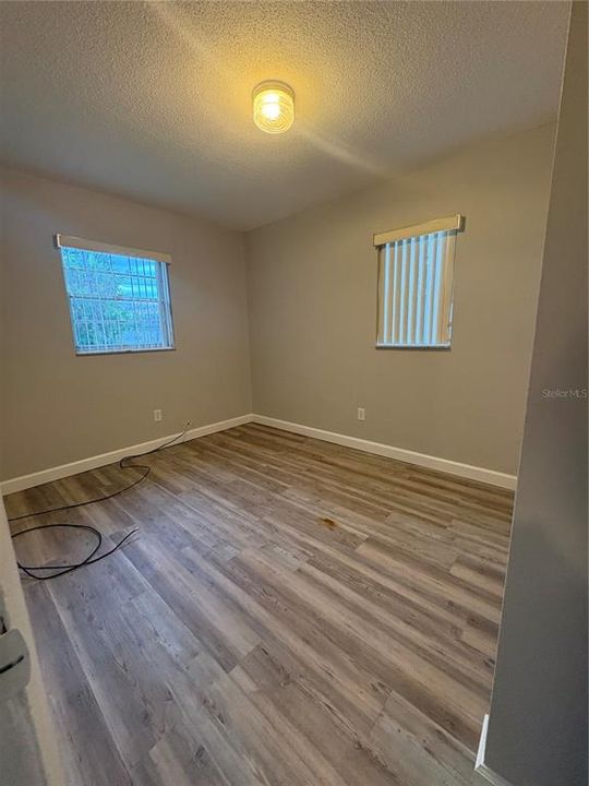 For Sale: $285,000 (4 beds, 2 baths, 1176 Square Feet)