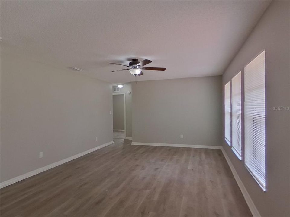 В аренду: $2,009 (3 спален, 2 ванн, 1391 Квадратных фут)
