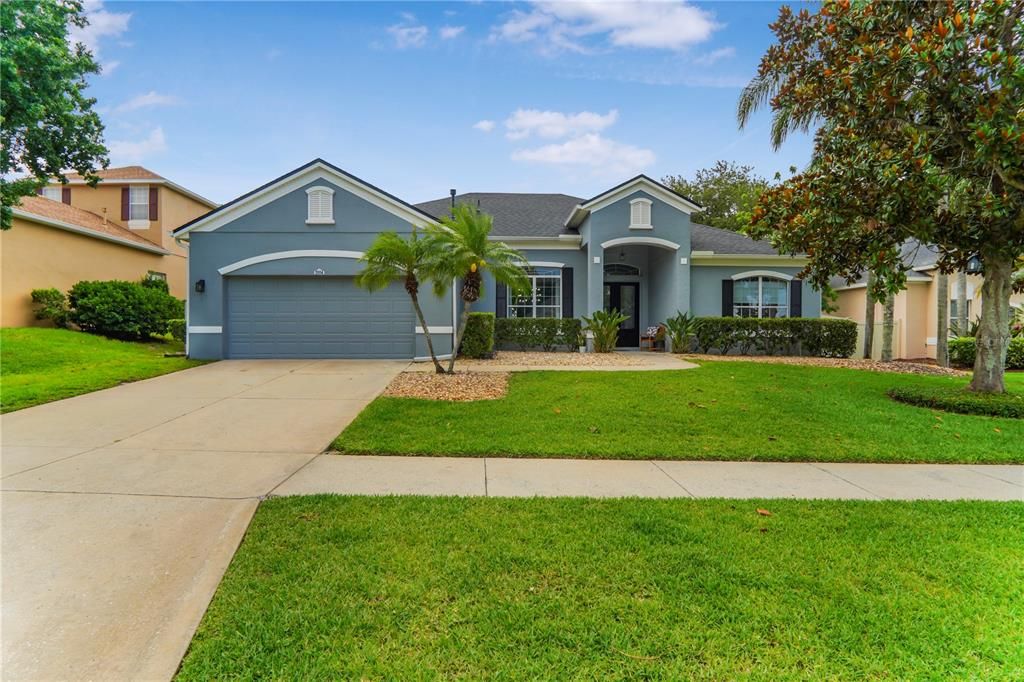 For Rent: $3,900 (4 beds, 2 baths, 2222 Square Feet)