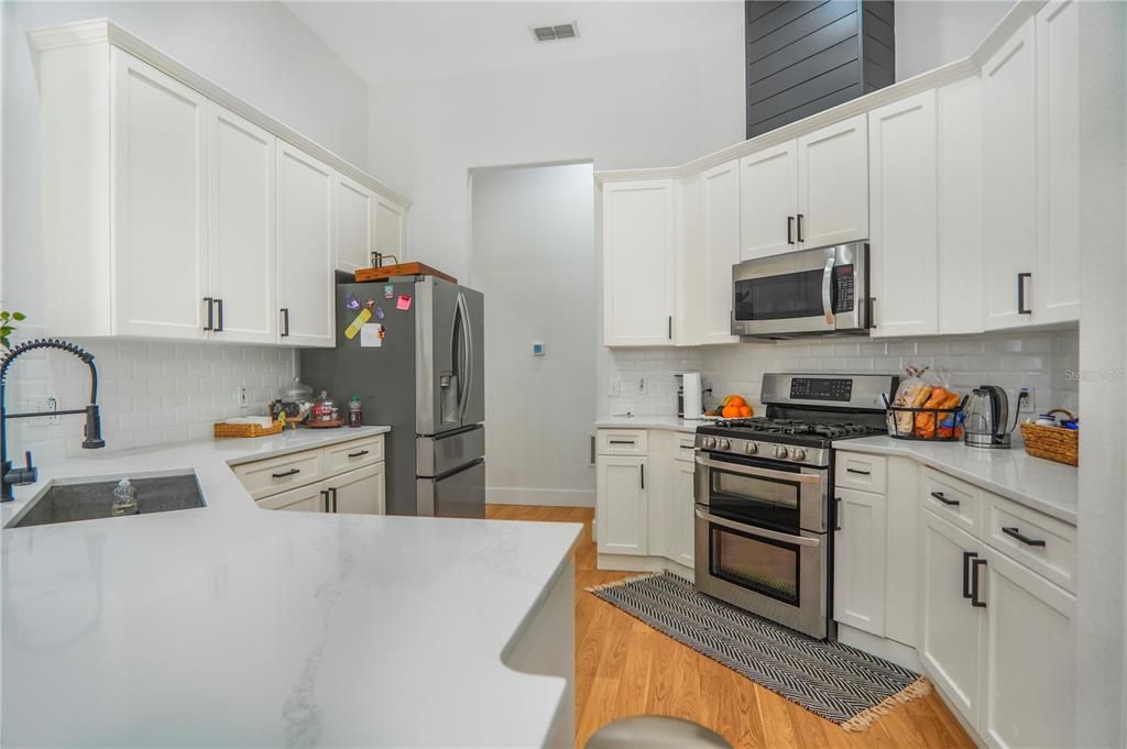 For Rent: $3,900 (4 beds, 2 baths, 2222 Square Feet)
