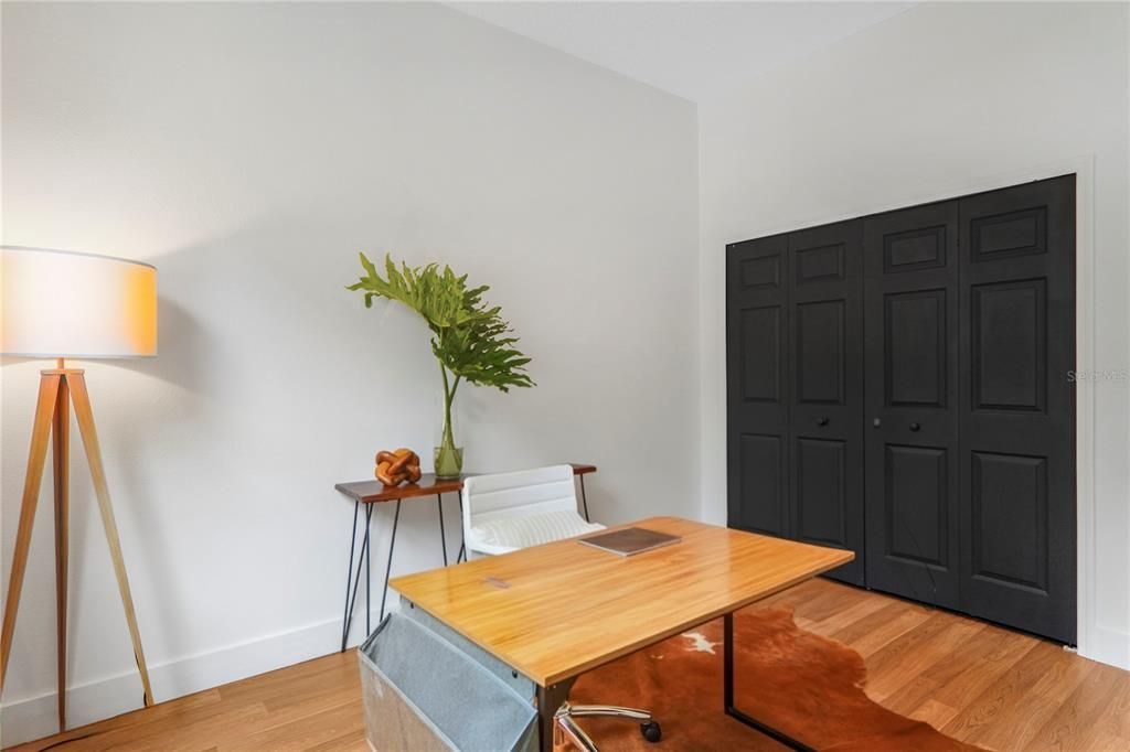 For Rent: $3,900 (4 beds, 2 baths, 2222 Square Feet)