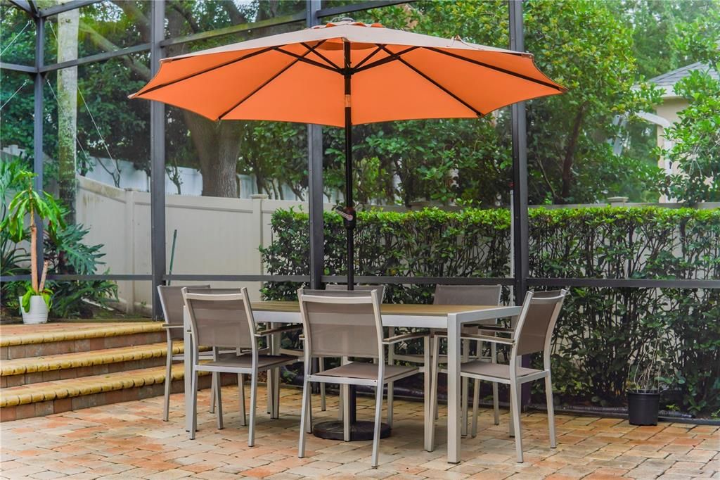 For Rent: $3,900 (4 beds, 2 baths, 2222 Square Feet)
