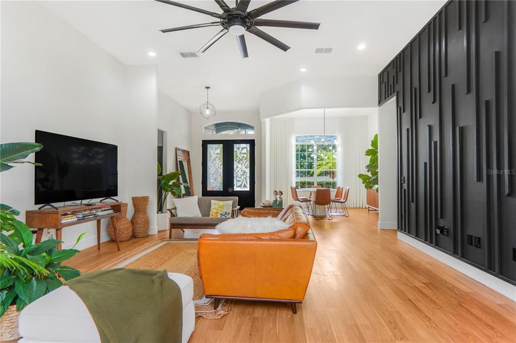 For Rent: $3,900 (4 beds, 2 baths, 2222 Square Feet)