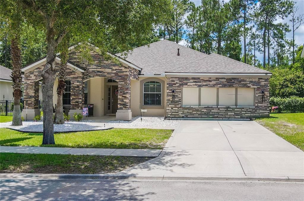 For Sale: $599,900 (4 beds, 3 baths, 2147 Square Feet)
