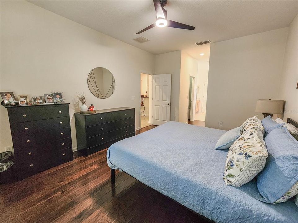 For Sale: $599,900 (4 beds, 3 baths, 2147 Square Feet)
