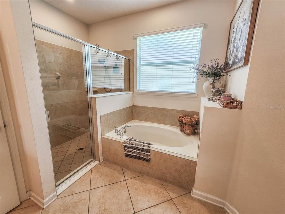 For Sale: $599,900 (4 beds, 3 baths, 2147 Square Feet)