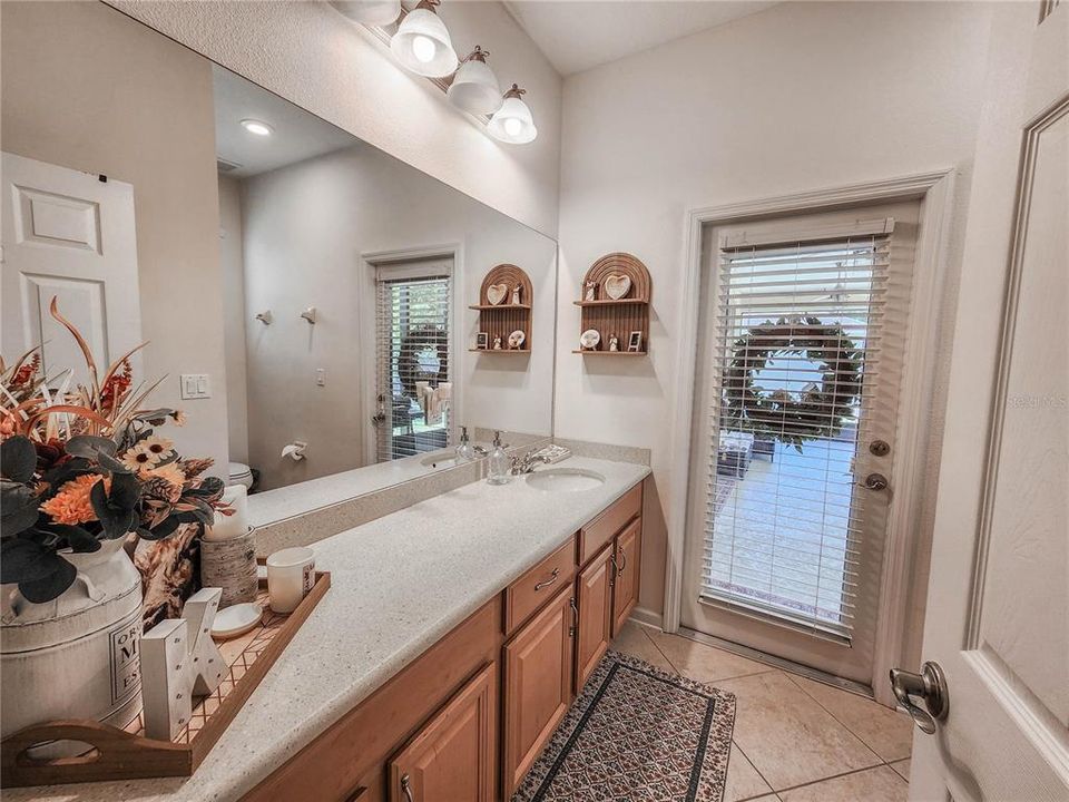 For Sale: $599,900 (4 beds, 3 baths, 2147 Square Feet)