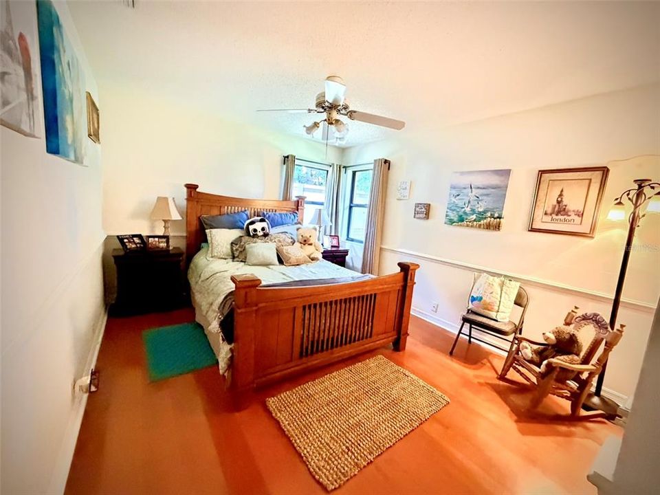 En Venta: $729,900 (3 camas, 3 baños, 2403 Pies cuadrados)