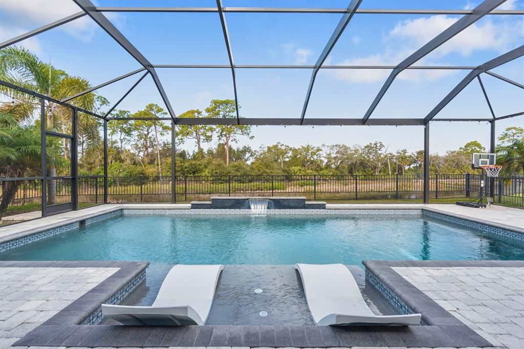 For Rent: $5,200 (5 beds, 3 baths, 2579 Square Feet)