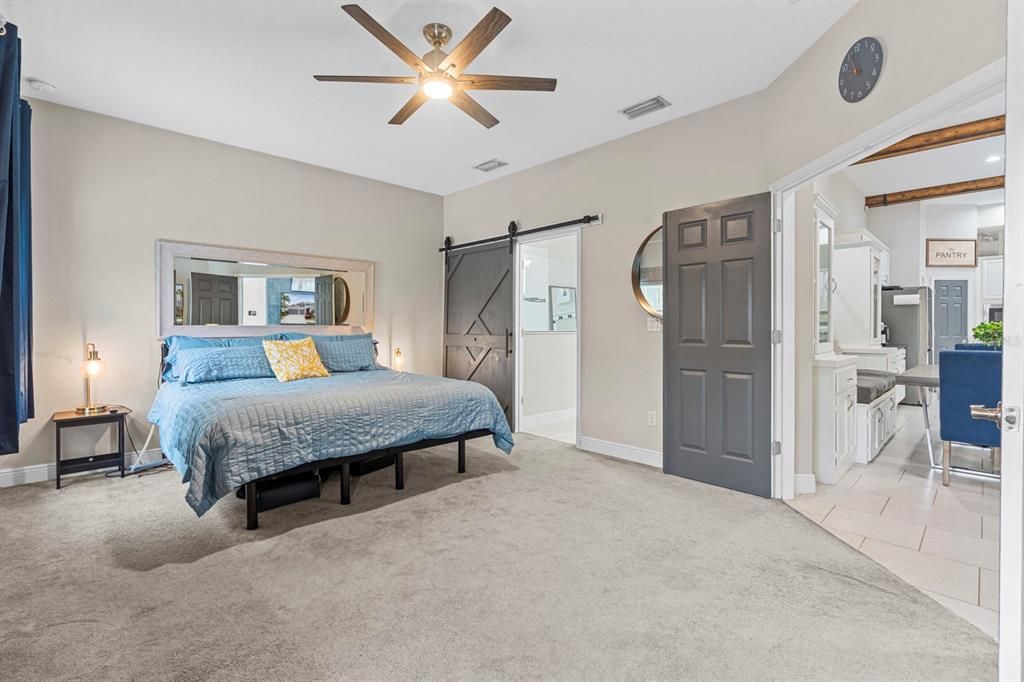For Rent: $5,200 (5 beds, 3 baths, 2579 Square Feet)