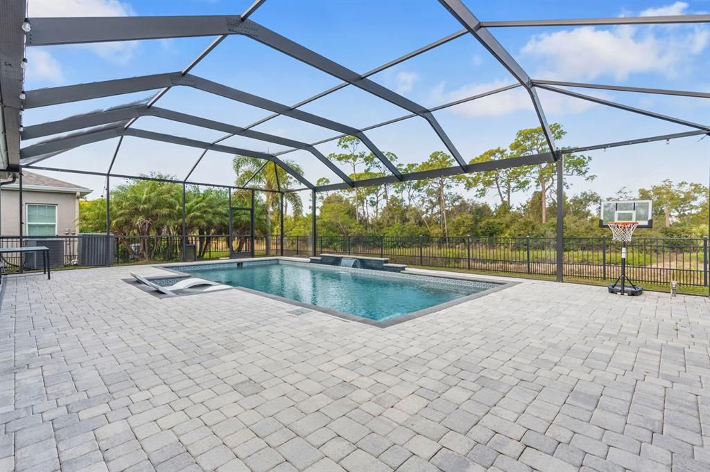 For Rent: $5,200 (5 beds, 3 baths, 2579 Square Feet)