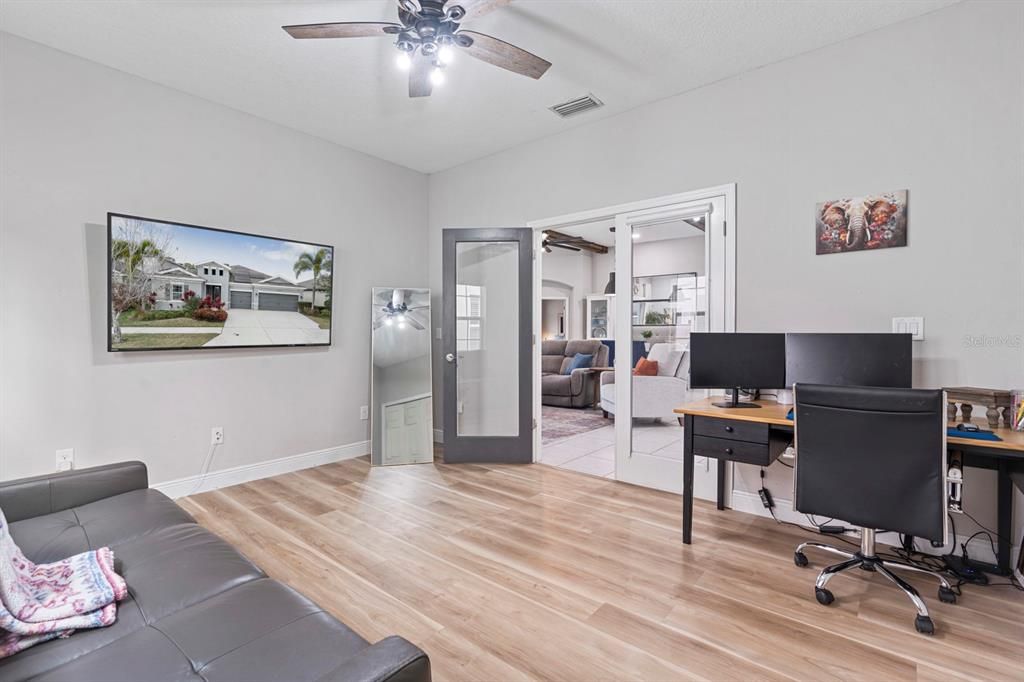 For Rent: $5,200 (5 beds, 3 baths, 2579 Square Feet)
