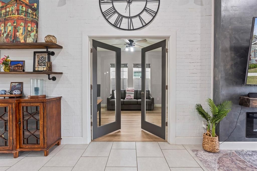 For Rent: $5,200 (5 beds, 3 baths, 2579 Square Feet)