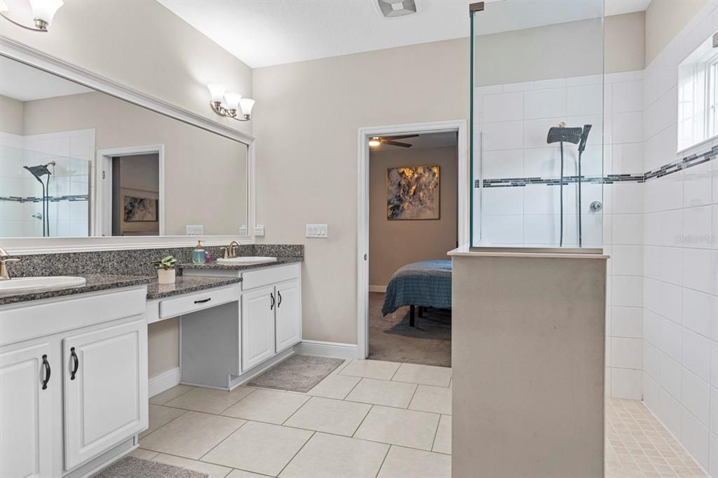 For Rent: $5,200 (5 beds, 3 baths, 2579 Square Feet)