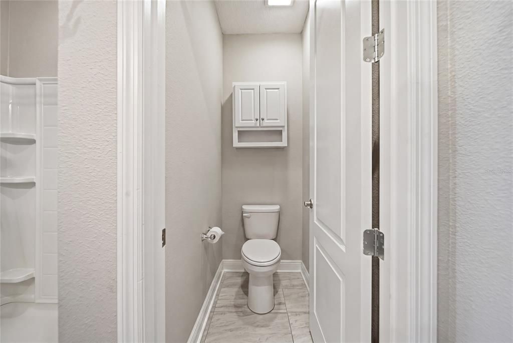 For Sale: $319,000 (3 beds, 2 baths, 1667 Square Feet)