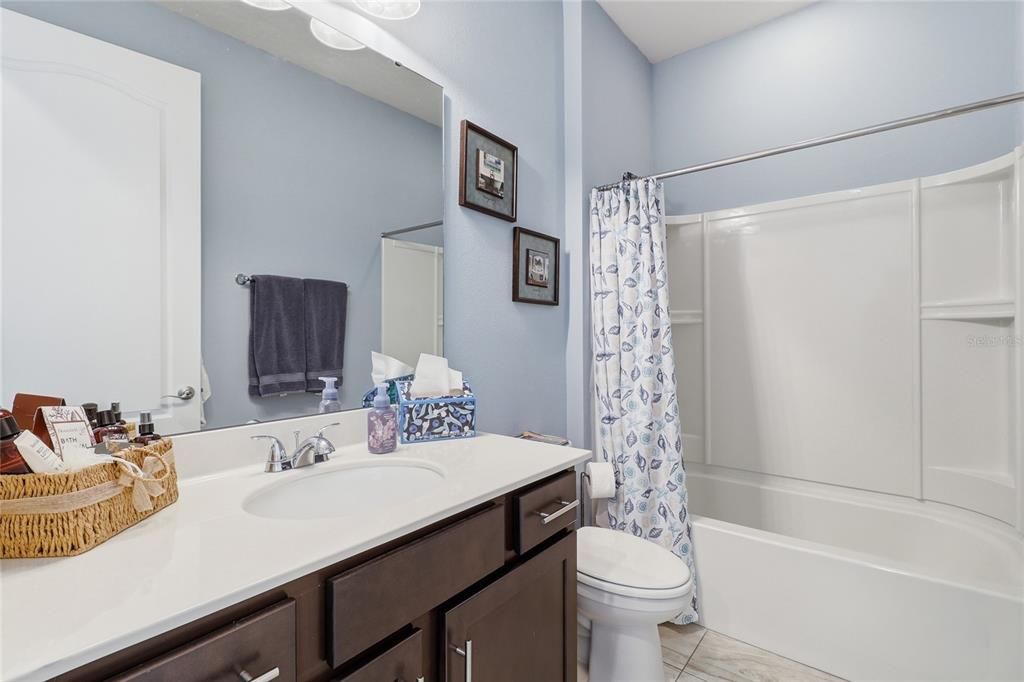 For Sale: $319,000 (3 beds, 2 baths, 1667 Square Feet)