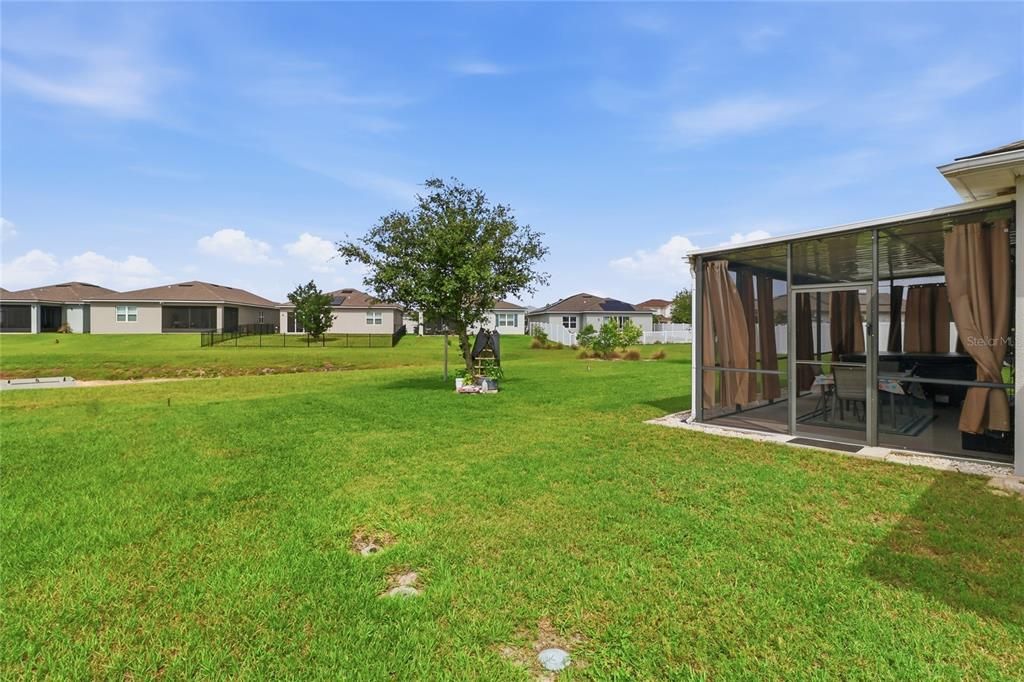 For Sale: $319,000 (3 beds, 2 baths, 1667 Square Feet)