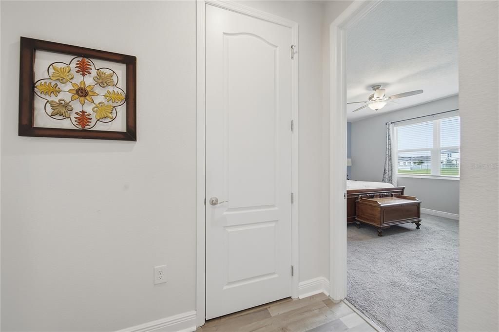 For Sale: $319,000 (3 beds, 2 baths, 1667 Square Feet)