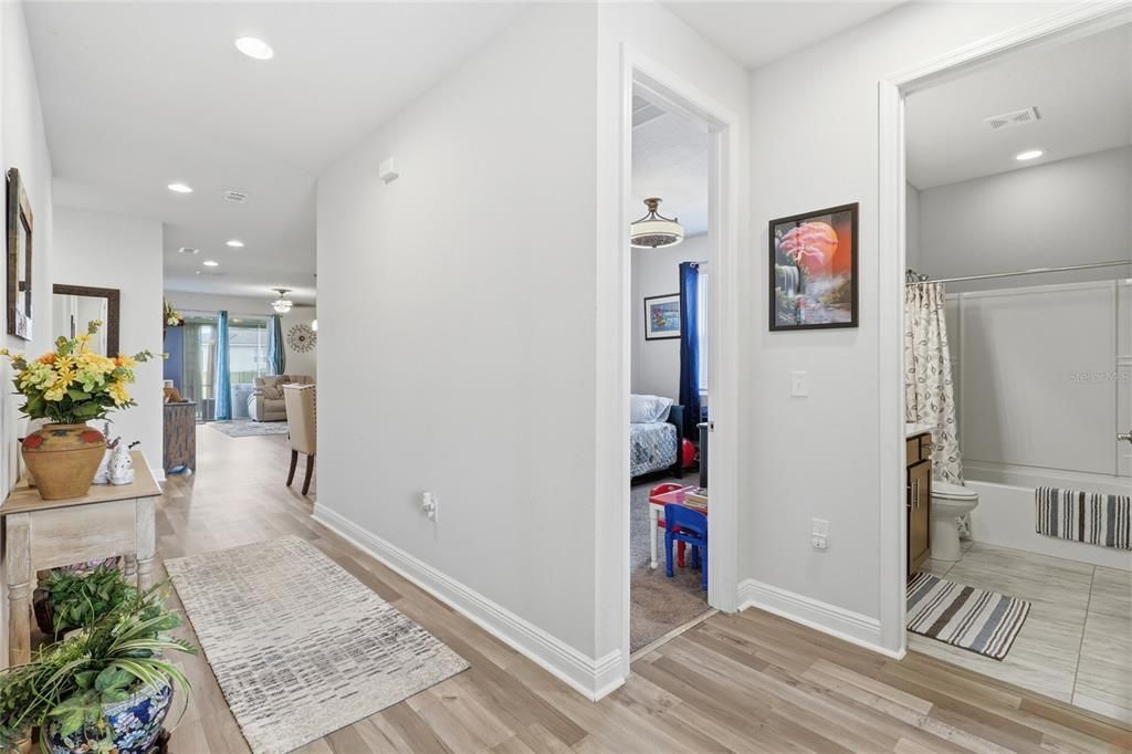 For Sale: $319,000 (3 beds, 2 baths, 1667 Square Feet)
