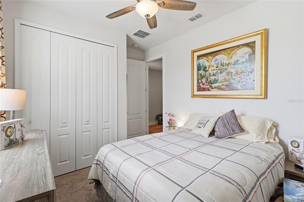For Sale: $319,000 (3 beds, 2 baths, 1667 Square Feet)