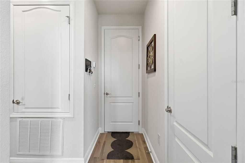 For Sale: $319,000 (3 beds, 2 baths, 1667 Square Feet)