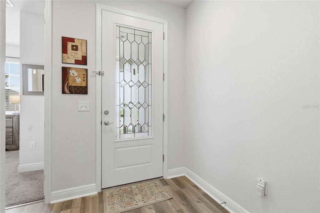 For Sale: $319,000 (3 beds, 2 baths, 1667 Square Feet)
