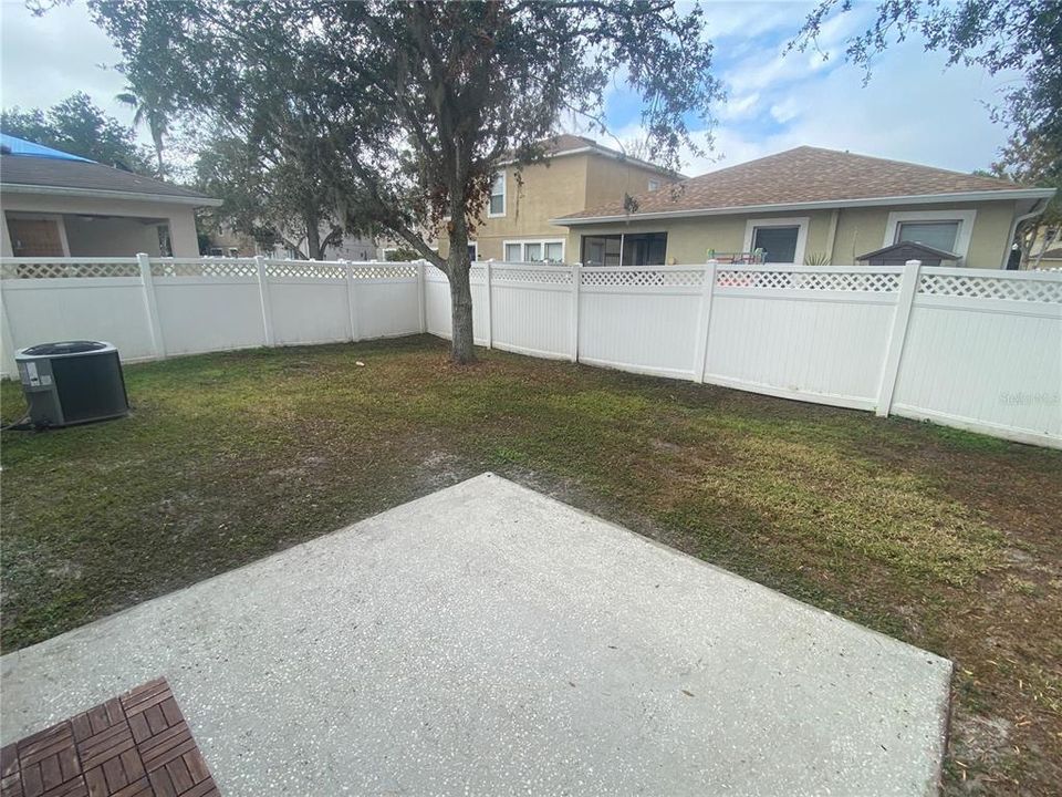 Active With Contract: $2,250 (3 beds, 2 baths, 1296 Square Feet)
