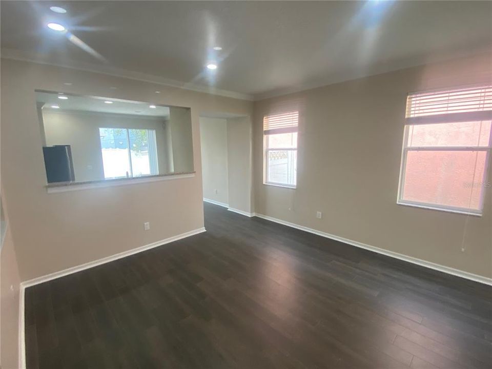Active With Contract: $2,250 (3 beds, 2 baths, 1296 Square Feet)