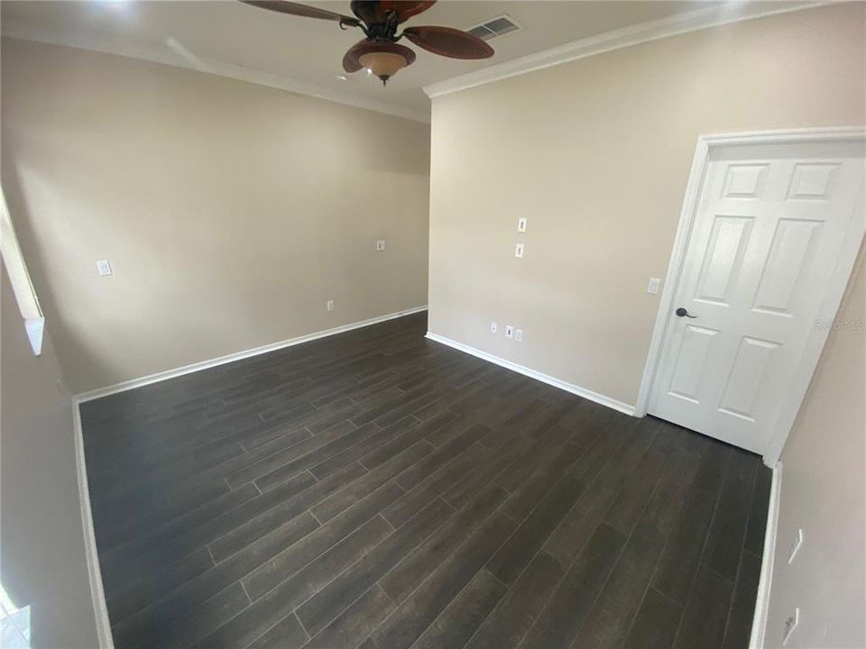 Active With Contract: $2,250 (3 beds, 2 baths, 1296 Square Feet)