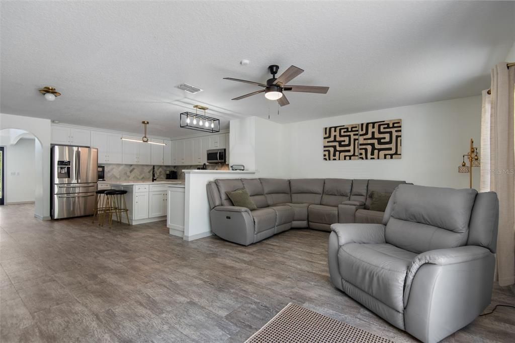 En Venta: $495,000 (5 camas, 3 baños, 2998 Pies cuadrados)