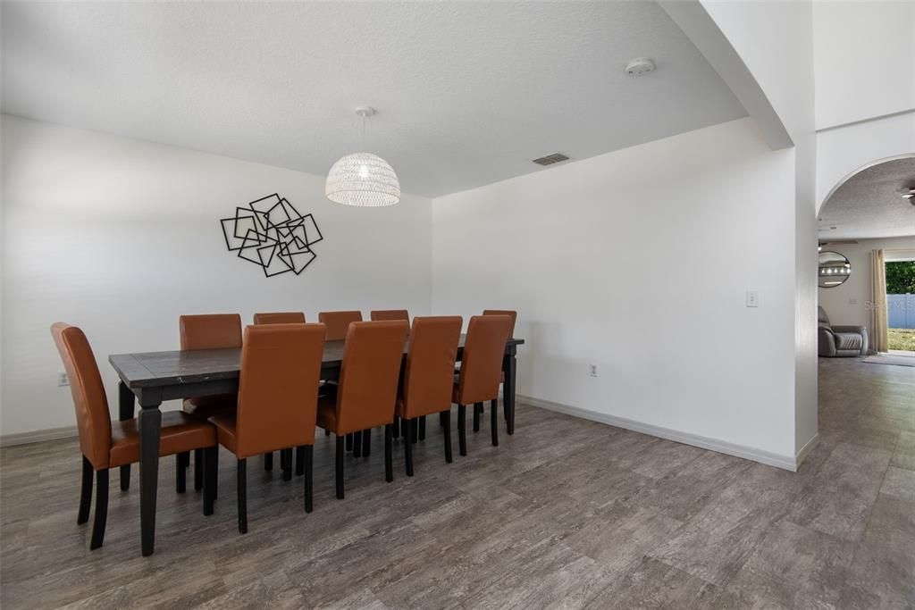 En Venta: $495,000 (5 camas, 3 baños, 2998 Pies cuadrados)
