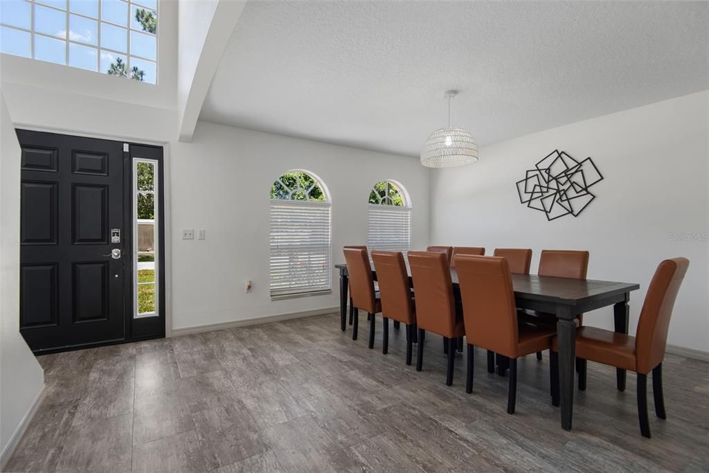 En Venta: $495,000 (5 camas, 3 baños, 2998 Pies cuadrados)