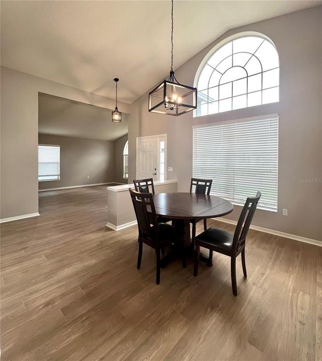 For Sale: $500,000 (3 beds, 2 baths, 2016 Square Feet)