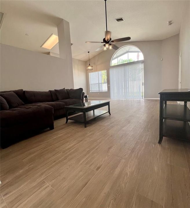 For Sale: $500,000 (3 beds, 2 baths, 2016 Square Feet)