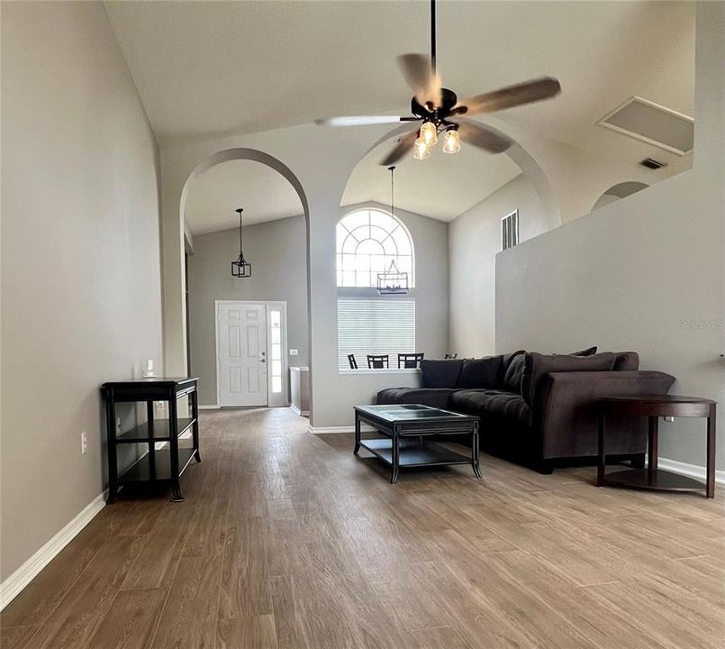 For Sale: $500,000 (3 beds, 2 baths, 2016 Square Feet)