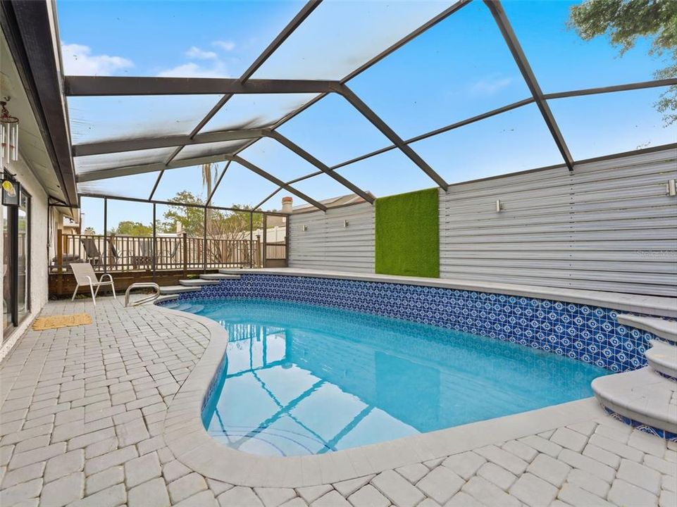 En Venta: $450,000 (4 camas, 2 baños, 1811 Pies cuadrados)